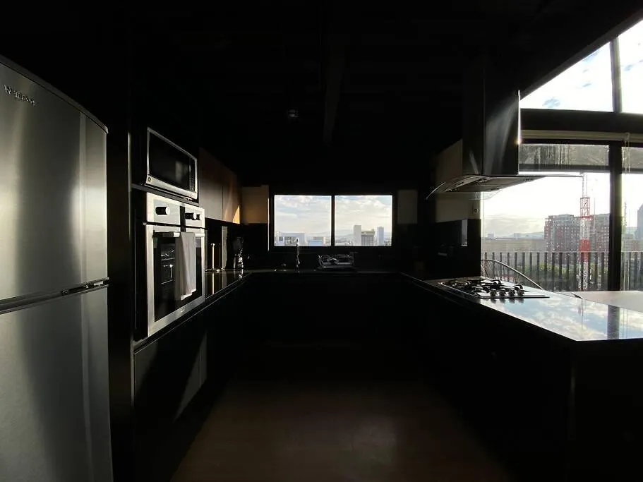 Loft Doble Altura Americana Piso 5 @Serra Гвадалахара